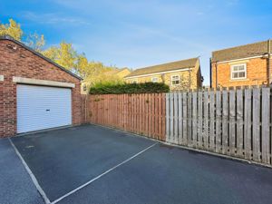 Photo 13- click for photo gallery